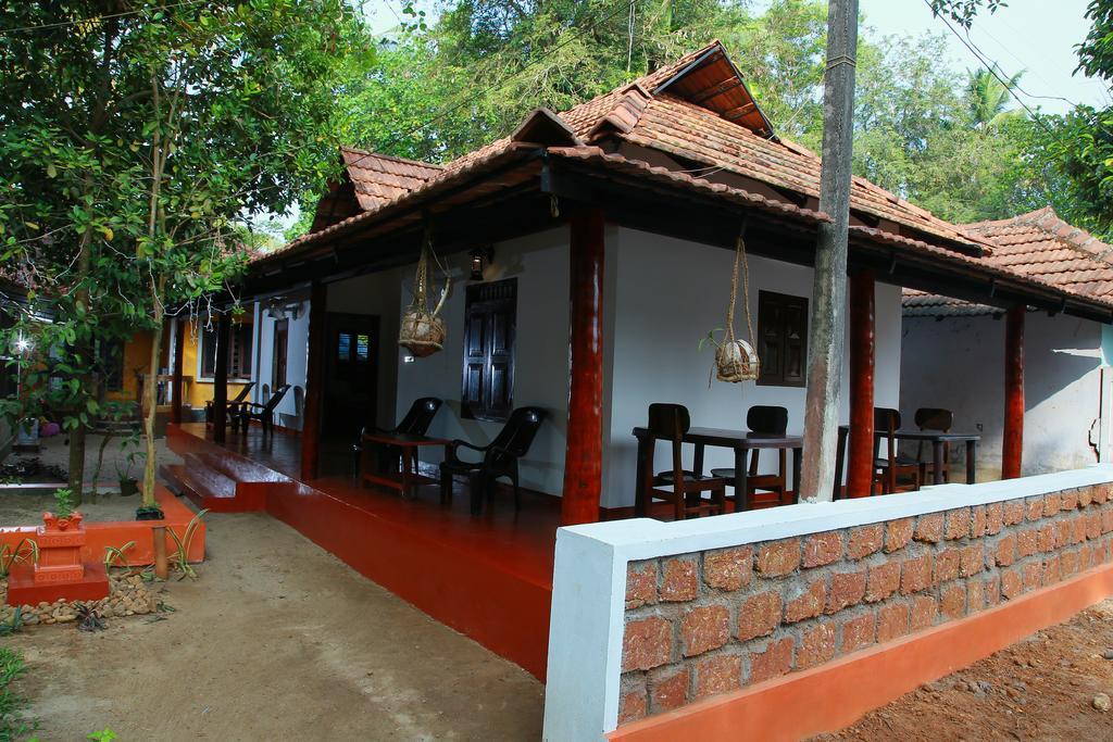 Marari Gowri Beach Villas Mararikulam Exteriör bild