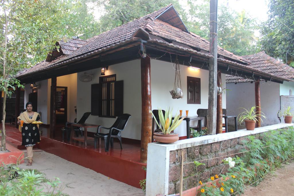 Marari Gowri Beach Villas Mararikulam Exteriör bild