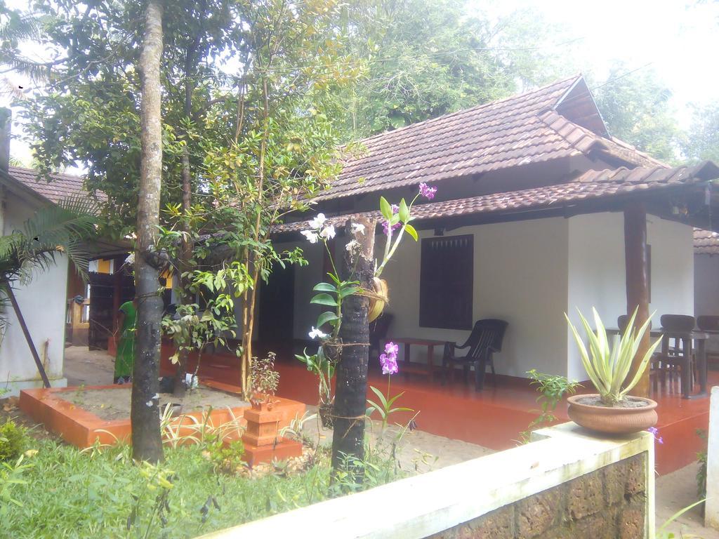 Marari Gowri Beach Villas Mararikulam Exteriör bild